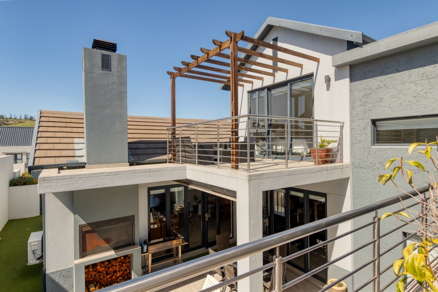 4 Bedroom Property for Sale in Sitari Country Estate Western Cape